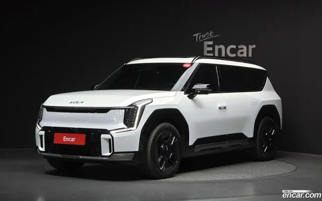 Kia EV9 4WD — миниатюра 1