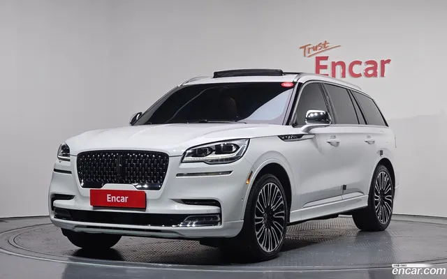 Lincoln Aviator 3.0 AWD — миниатюра 1