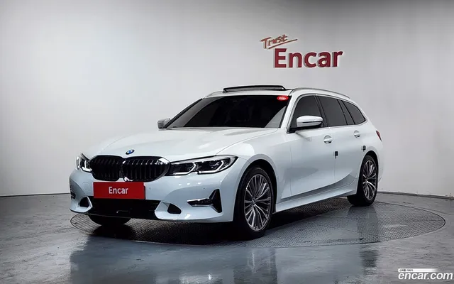 BMW 3 Series (G20) 320i — миниатюра 1