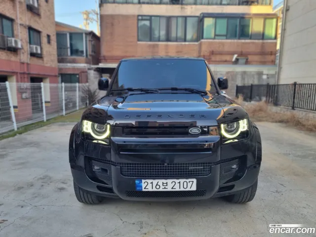 Land Rover (L663) 110 P300 X- SE — миниатюра 1