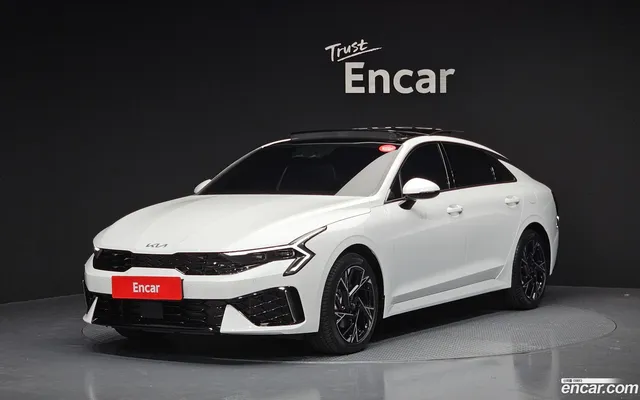 Kia K5 Hybrid — миниатюра 1