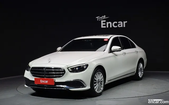 Mercedes-Benz E-Class (W213) E220d 4MATIC — миниатюра 1