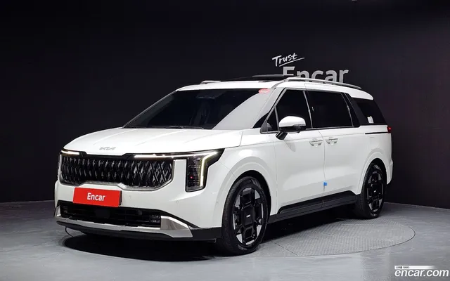 Kia Carnival 7 — миниатюра 1