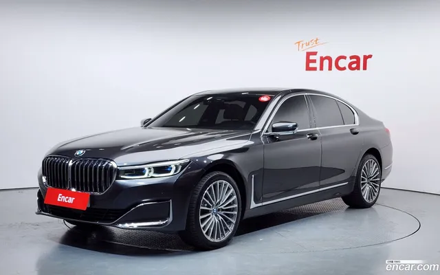 BMW 7 Series (G11) 730d xDrive — миниатюра 1