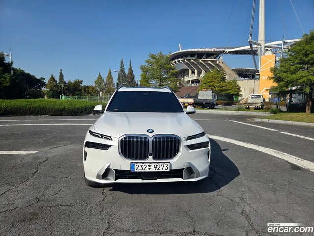 BMW X7 (G07) xDrive 40i 7 — миниатюра 1
