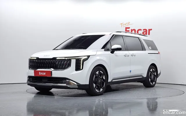 Kia Carnival 7 — миниатюра 1