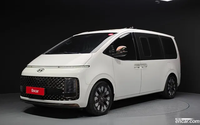 Hyundai Staria 4WD 9 — миниатюра 1