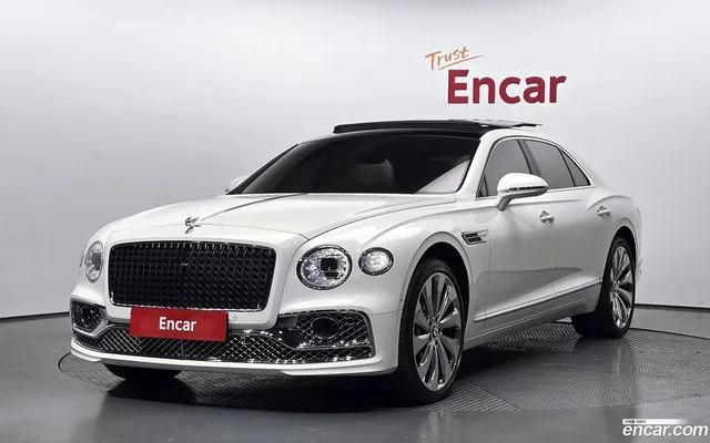 Bentley Flying Spur 4.0 — миниатюра 1