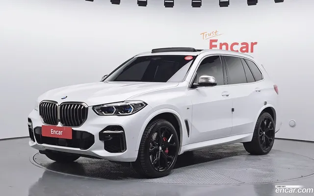 BMW X5 (G05) M50i — миниатюра 1