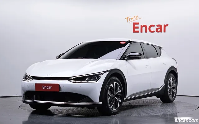 Kia EV6 — миниатюра 1
