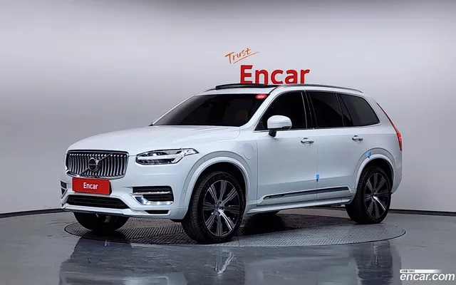 Volvo XC90 T8 — миниатюра 1