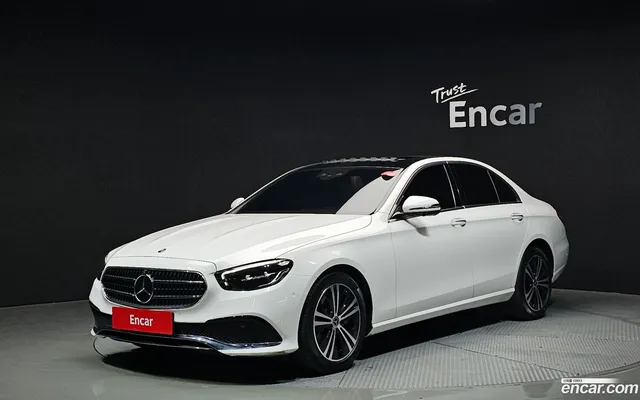 Mercedes-Benz E-Class (W213) E250 — миниатюра 1