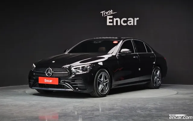 Mercedes-Benz E-Class (W213) E250 AMG Line — миниатюра 1