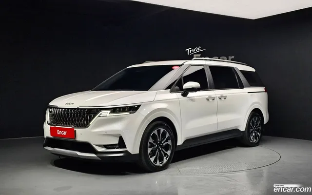 Kia Carnival 9 — миниатюра 1