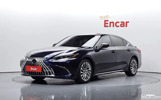 Lexus ES 300h — миниатюра 1