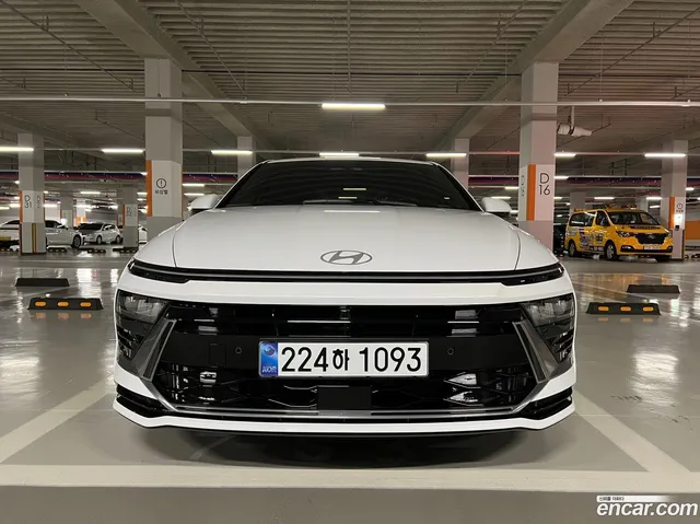 Hyundai (DN8) — миниатюра 1