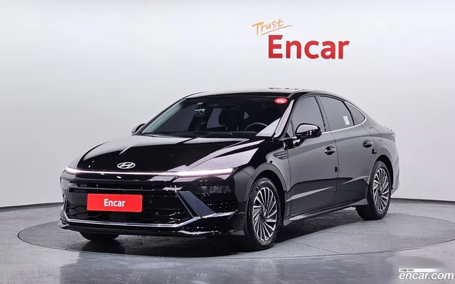 Hyundai (DN8) — миниатюра 1