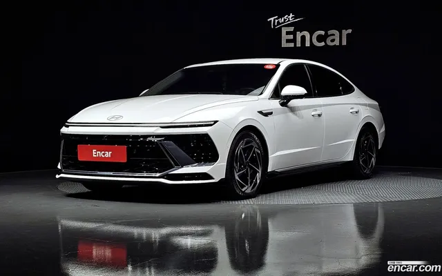 Hyundai (DN8) — миниатюра 1