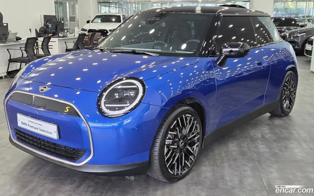 MINI 4 SE — миниатюра 1