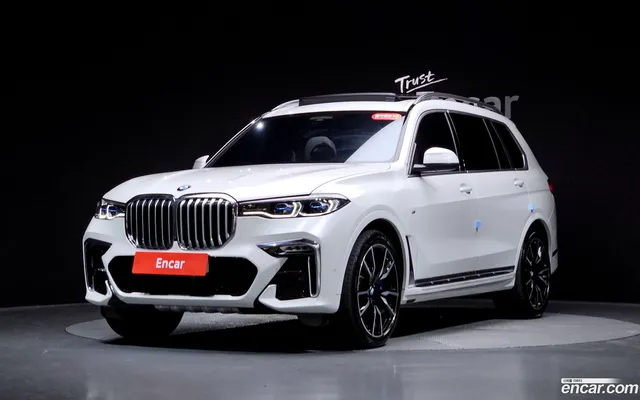 BMW X7 (G07) xDrive 40i M 6 — миниатюра 1