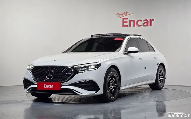 Mercedes-Benz E-Class (W214) E300 4MATIC AMG Line — миниатюра 1