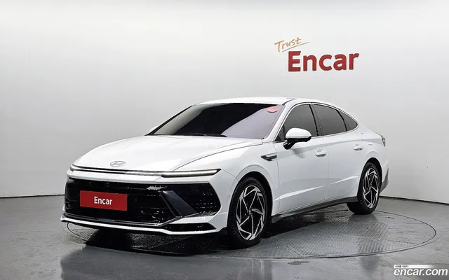 Hyundai (DN8) 1.6 — миниатюра 1