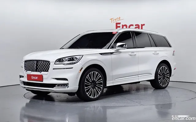 Lincoln Aviator 3.0 AWD — миниатюра 1