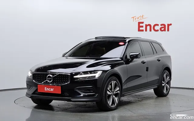 Volvo V60 2 B5 AWD — миниатюра 1