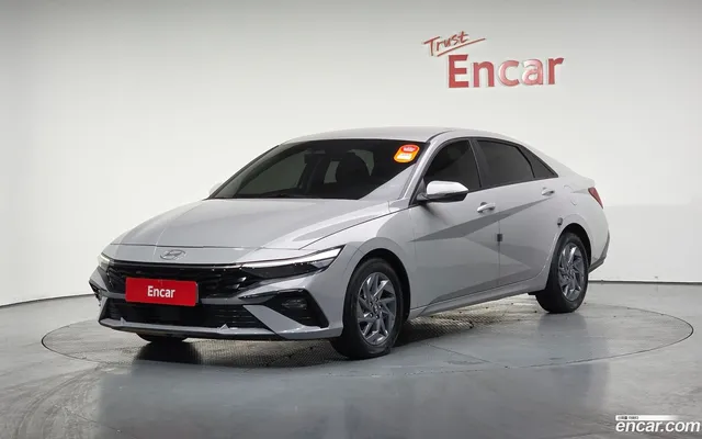 Hyundai Avante CN7 Hybrid — миниатюра 1