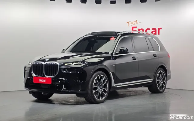 BMW X7 (G07) xDrive 40i M 6 — миниатюра 1