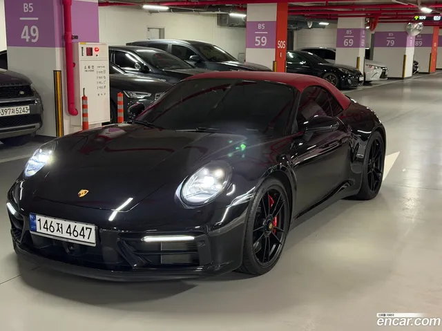 Porsche 911 (992) 4 GTS — миниатюра 1