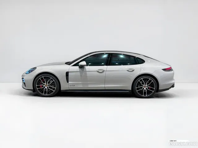 Porsche Panamera (971) 4.0 GTS — миниатюра 1