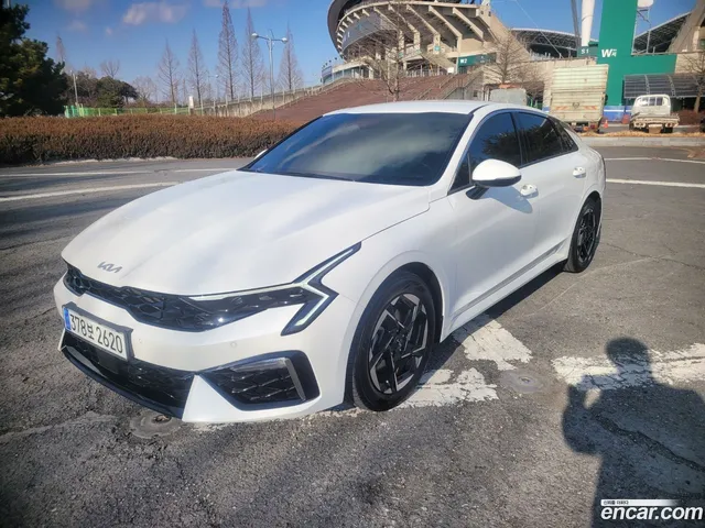 Kia K5 3 2.0 LPi() — миниатюра 1