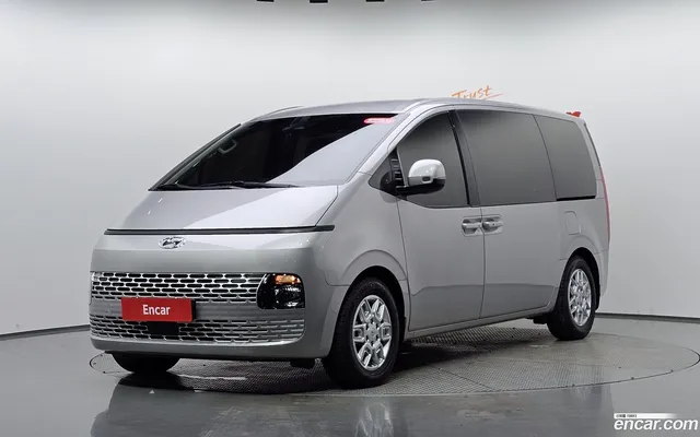 Hyundai Staria 4WD / — миниатюра 1