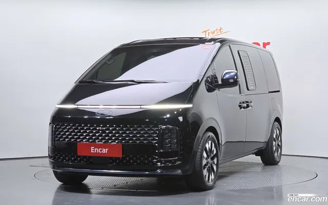 Hyundai Staria 4WD 7 — миниатюра 1