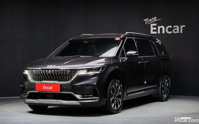 Kia Carnival 7 — миниатюра 1