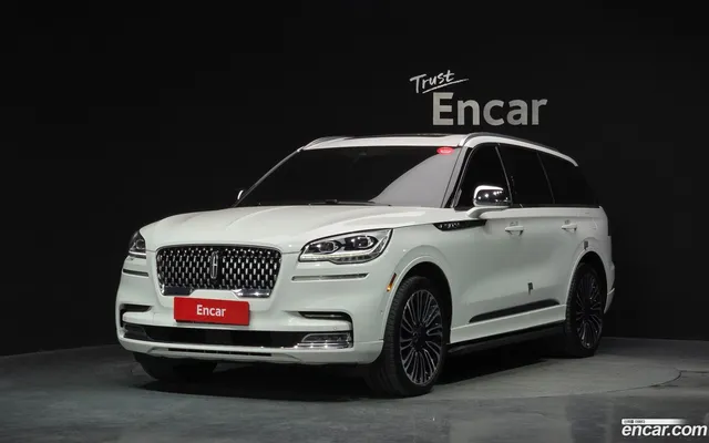 Lincoln Aviator 3.0 AWD — миниатюра 1