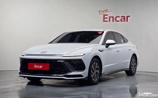 Hyundai (DN8) — миниатюра 1