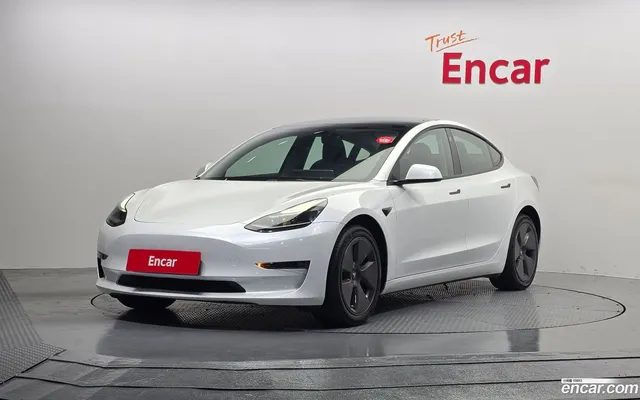 Tesla Model 3 RWD — миниатюра 1