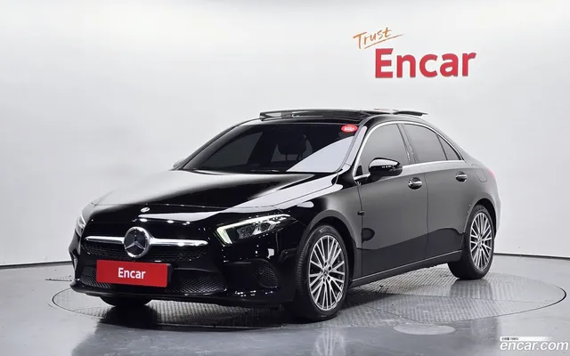 Mercedes-Benz A-Class (W177) A250 4MATIC — миниатюра 1