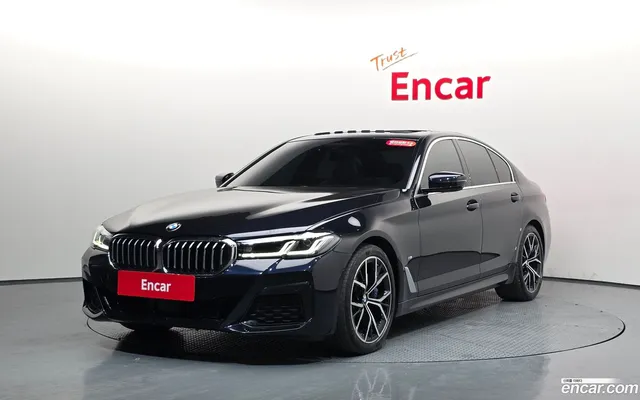 BMW 5 Series (G30) 530i M — миниатюра 1