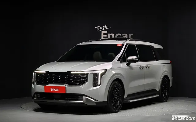 Kia Carnival 9 — миниатюра 1