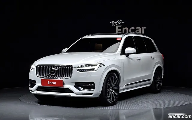 Volvo XC90 T8 — миниатюра 1