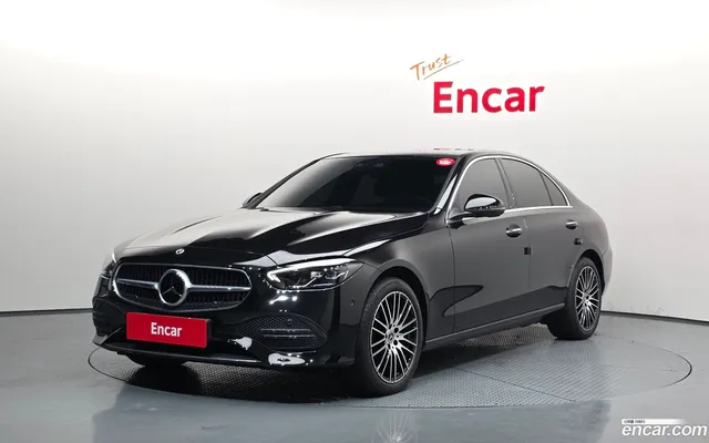 Mercedes-Benz C-Class (W206) C200 — миниатюра 1