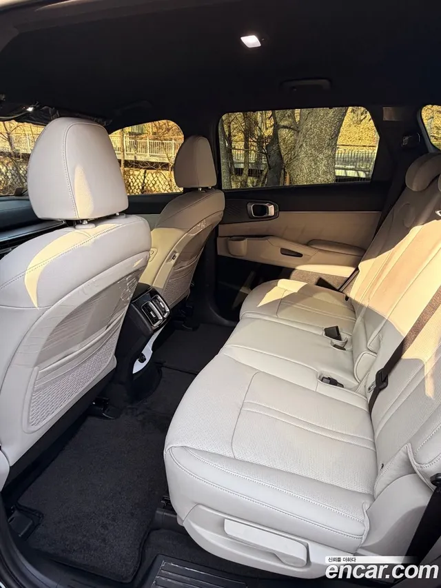 Kia Sorento HEV 1.6 2WD — миниатюра 1