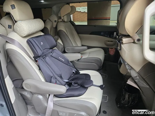 Kia Carnival 9 — миниатюра 1