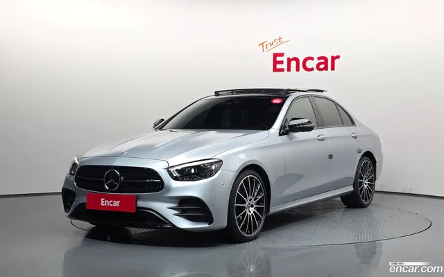 Mercedes-Benz E-Class (W213) E350 4MATIC AMG Line — миниатюра 1
