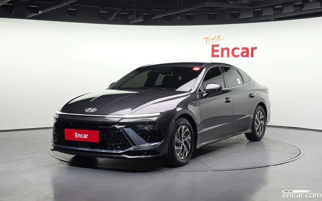 Hyundai (DN8) — миниатюра 1