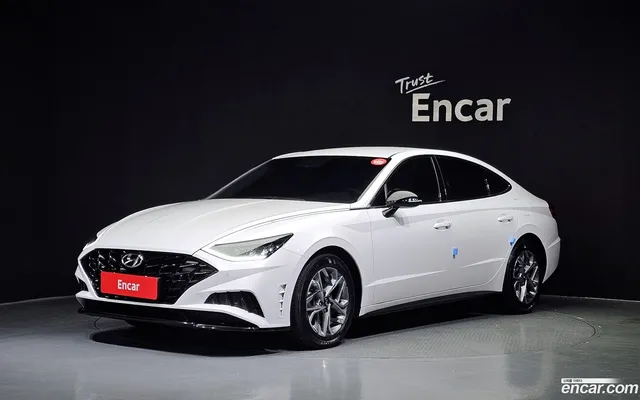 Hyundai Sonata (DN8) 2.0 — миниатюра 1