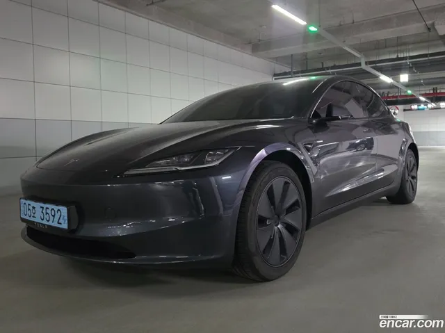 Tesla Model 3 RWD — миниатюра 1